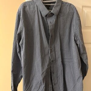 Blue and White Patterned Men’s Dress Shirt (XXL - Slim Fit)